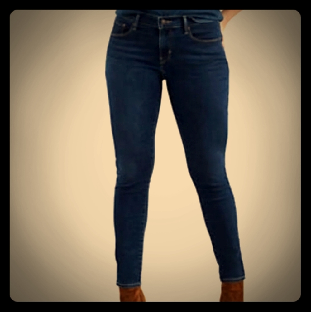 NWOT Women's Levi's Jeggings Size 4